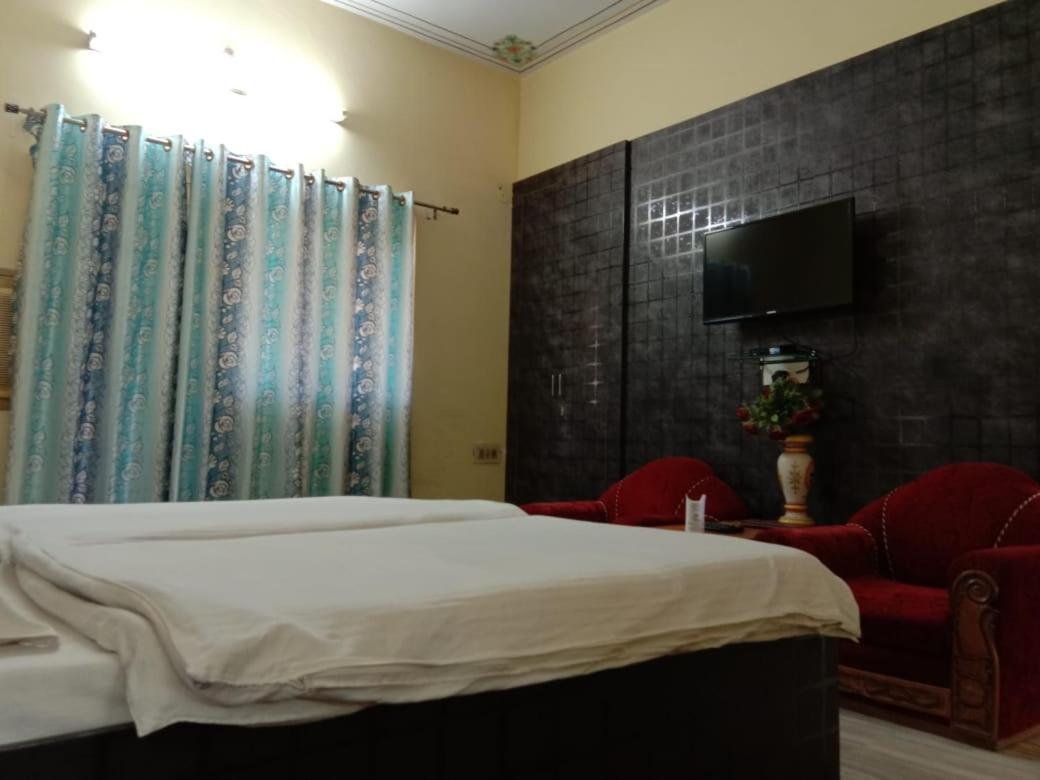 Hotel New Park Puskár Kültér fotó